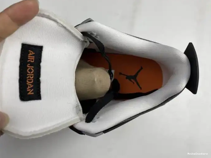 MaikeSneakers Air Starfish 4 (W) Retro CW7183-100 Jordan 0614